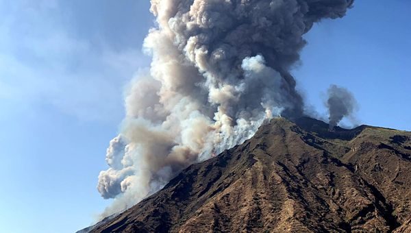 Violenta eruzione a Stromboli, paura sull'isola