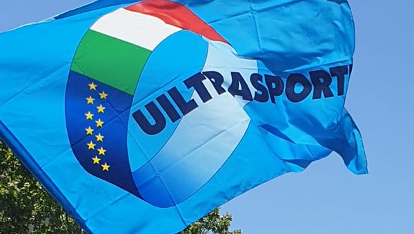 UIL: su newco Alitalia giudizio sospeso