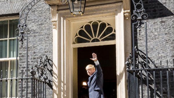 Brexit, Johnson: "Addio all'UE il 31 ottobre senza se e senza ma"