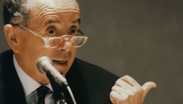 Unipol, morto a 92 anni il presidente emerito Enea Mazzoli