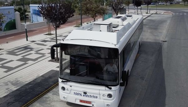 Alstom, presentato in Spagna sistema di ricarica a terra per autobus elettrici