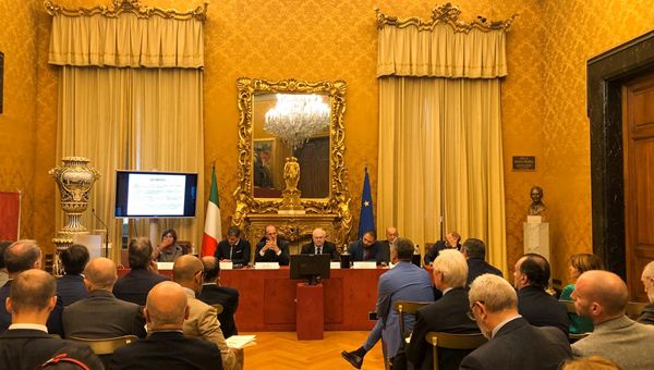 Auditel-Censis: "Over 65 digitalizzati, stranieri iperconnessi, boom della Smart TV"