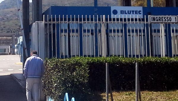 Blutec, sindacati: "Lavoratori in presidio. Giorgetti convochi tavolo di crisi"