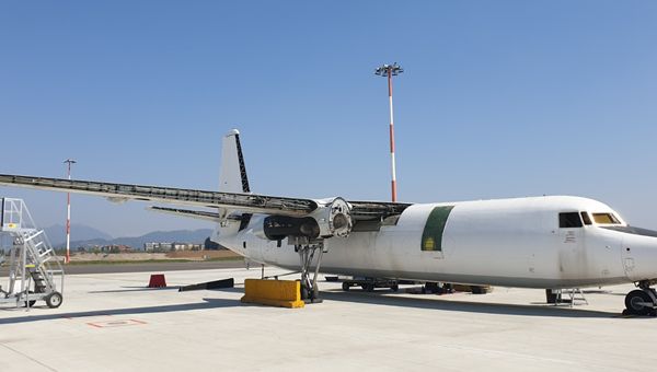 SEAS amplia attività: prima demolizione di Fokker 27 all'Aeroporto di Bergamo
