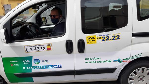 Snam, a Napoli Taxi Green Solidali a gas naturale