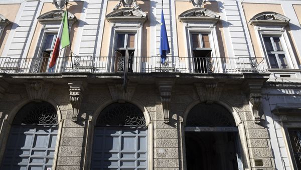 Fase 2, Accademia Lincei: obiettivo riduzione ondate epidemiche