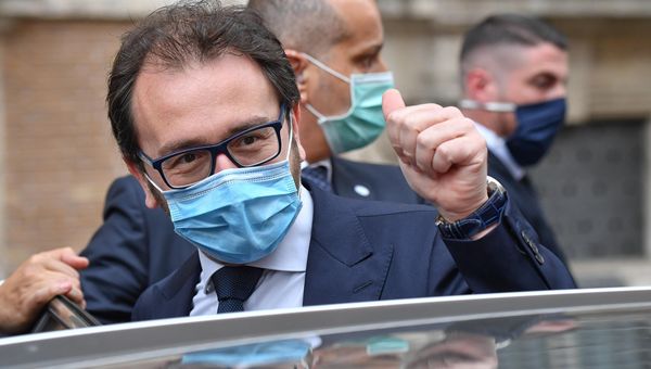 Senato "salva" Bonafede, il ministro: "Subito al lavoro"