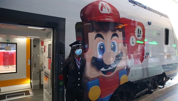 LEGO Italia e Trenitalia insieme per l'arrivo di Super Mario