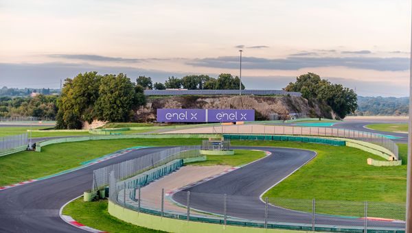 Enel, a Vallelunga il primo circuito Smart Racing d’Italia