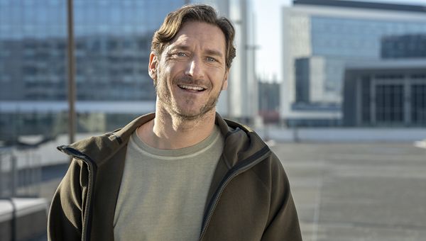 Very Mobile: Francesco Totti protagonista della nuova campagna pubblicitaria