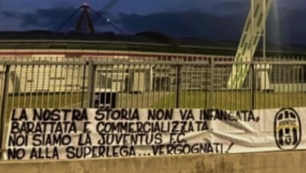 Addio Superlega: club si sfilano, Agnelli si arrende