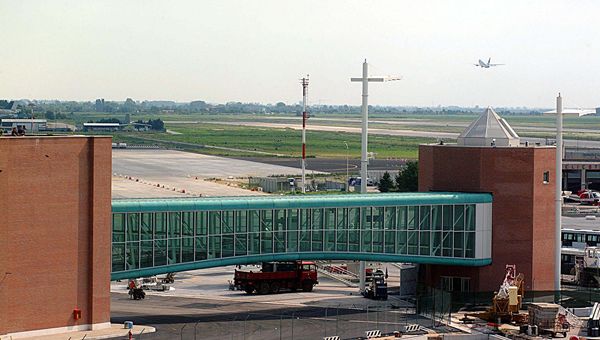 Aeroporto Marco Polo di Venezia, finanziamento BEI da 80 milioni su efficienza energetica e sostenibilità