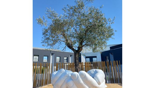 Vicenzaoro ospita Give di Lorenzo Quinn