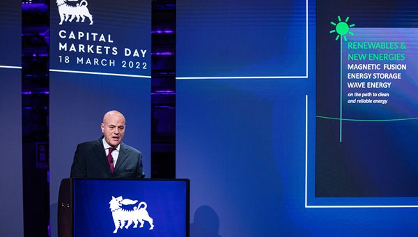 Eni, Descalzi: verso unica entità per mobilità sostenibile