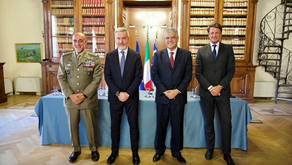 Ministero della Difesa e Trenitalia siglano convenzione per i viaggi del personale dell'Ente