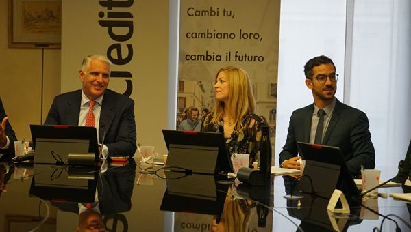 UniCredit con Teach For All per sostenere educazione. Orcel: investiamo di più nel sociale