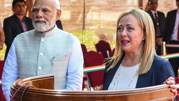 Meloni a Nuova Delhi: India può facilitare un percorso di pace giusta in Ucraina