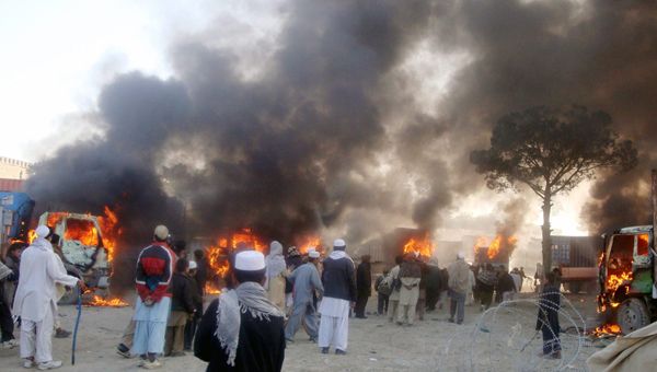 Afghanistan: kamikaze fa strage di bambini