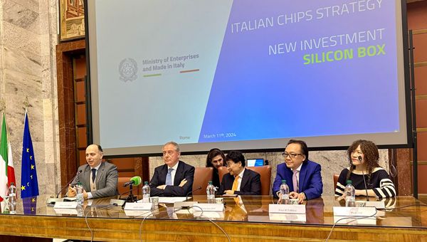 Silicon Box investe 3,2 miliardi in Italia. Urso: "Siamo in corsa per leadership europea"