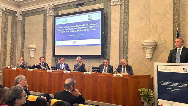 Urso incontra l’industria agroalimentare: "Cautela nel rispondere ai dazi con altre tariffe"