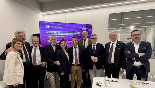 Assobibe lancia un appello: Sugar Tax e dazi USA minacciano il futuro delle bevande analcoliche italiane