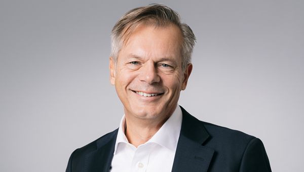 Plenitude acquisisce 760 MW da Neoen e rafforza la crescita nelle rinnovabili in Francia