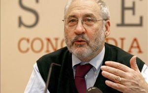 Stiglitz ha ragione nel sostenere l'inadeguatezza dell'unità europea basata solo su una misura monetaria ma la realtà dell'uomo non è così