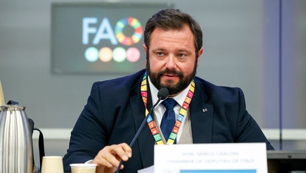 Carloni a Pre-Summit globale FAO: "lotta a fame non solo questione umanitaria ma priorità politica e strategica"