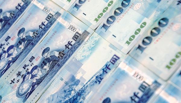 Taiwan stanzia 40 miliardi di dollari per la difesa