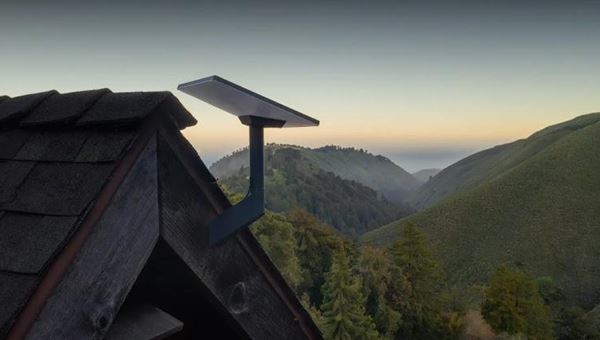 Musk: "Starlink continua a garantire soluzioni per rimanere sempre connessi in caso di emergenza"