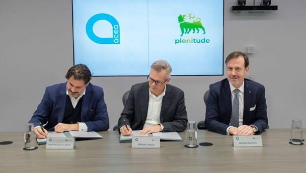 Plenitude firma con ACEA accordo per acquisizione di ACEA Energia