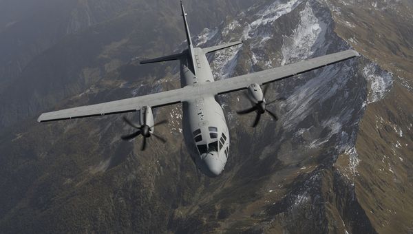 Leonardo, contratto pluriennale per supporto logistico ai velivoli C-27J Spartan