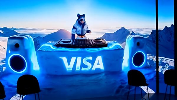 Visa presenta V, il testimonial creato con l'AI ma pensato per gli umani