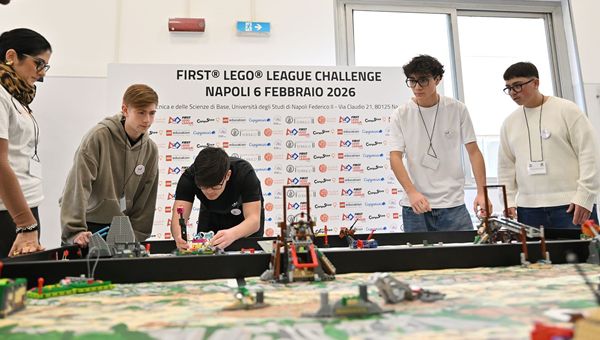 Studenti in gara alla Federico II per la First Lego League
