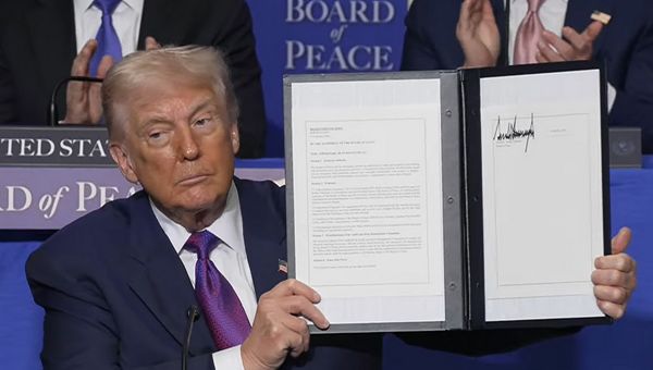 Gaza, Trump inaugura il Board of Peace: "Vigilerà sull'Onu"