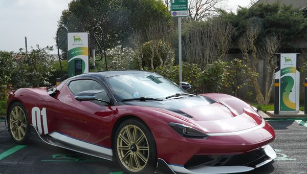 Plenitude e Pininfarina danno forma alla "ricarica del futuro"