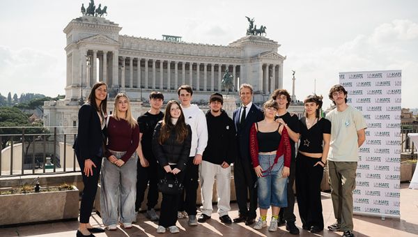 Tra i giovani 1 su 4 è in ‘blocco’: presentato studio Fondazione Unhate su fragilità ragazzi