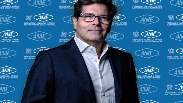 Materie prime e trasporti alle stelle: l’allarme di ANIE Confindustria, imprese sotto pressione