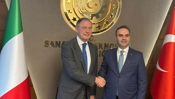 Italia-Turchia: Urso, "Entro il 2030 40 miliardi di interscambio e 25 miliardi di investimenti"