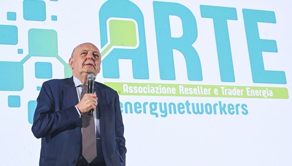 Carburanti, Pichetto Fratin: "Situazione di incertezza sui mercati, conseguenze tutte da prevedere"