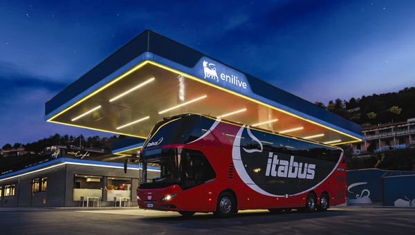 Itabus, tutta la flotta viaggia con il biocarburante diesel HVO di Enilive