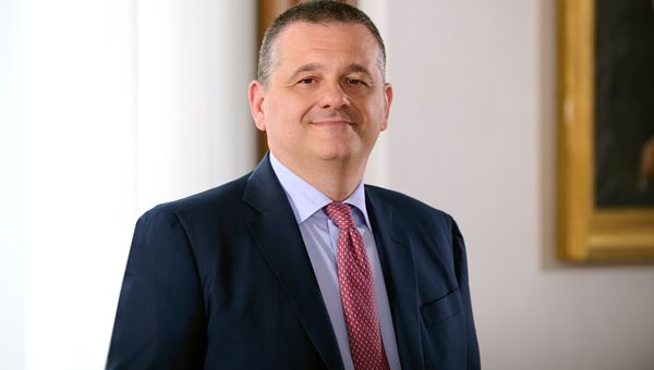 Intesa Sanpaolo, finanziamento in pool da 290 milioni di dollari per accumulo energetico in Nevada