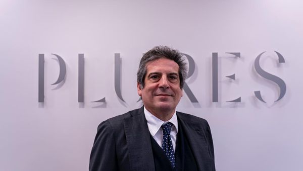 Plures, ricavi e margini in crescita a doppia cifra nel 2025 con 547 milioni di investimenti