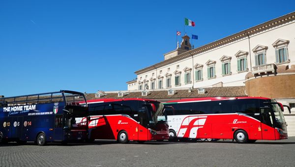 Milano-Cortina, Busitalia (Gruppo FS) accompagna atleti olimpici al Quirinale