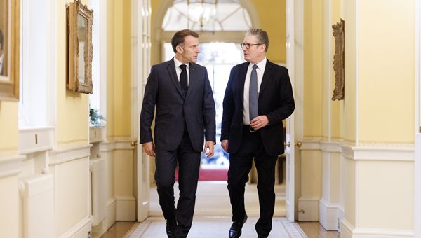 Iran, Francia e GB lavorano a missione volenterosi per riaprire lo Stretto di Hormuz