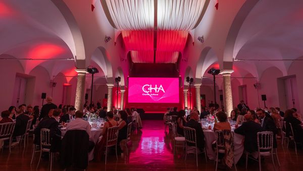 Amplifon premia le eccellenze globali con il Charles Holland Award 2025