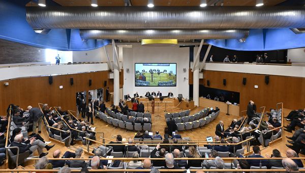 MPS, via libera dai soci a relazione su politica di remunerazione e compensi corrisposti