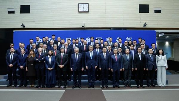 SACE in Cina: firmati tre accordi per sostenere nuove opportunità di export e investimenti per il Made in Italy