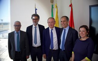 Aeroporti di Catania e Comiso, visita di Urso: focus sul processo di privatizzazione
