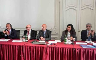 Fiola (CCIAA Napoli): "Dialogo costante con professionisti e imprese"